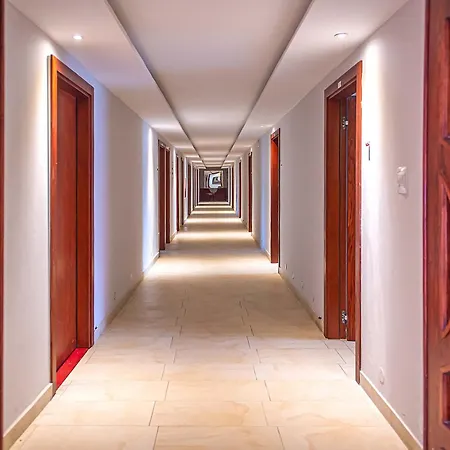 Hotel Kompas *