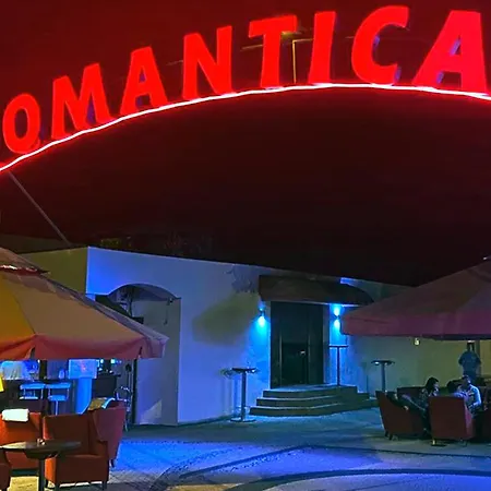 Hotel Kompas *