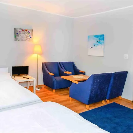 Hotel Kompas *